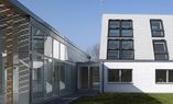 Übergang vom Haus zum Erweiterungsbau –  Velux Model Home 2020: LichtAktiv, Bild: VELUX Deutschland GmbH / Adam Mørk