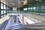 S-Bahn_Wilhelmsburg_Fussgaengerbruecke90.jpg